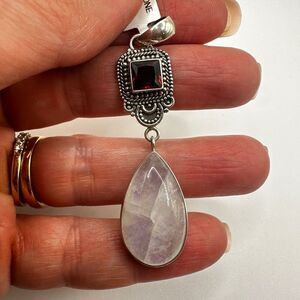 NWT Moonstone Cabochon and faceted Garnet in Bali Sterling Silver pendant!